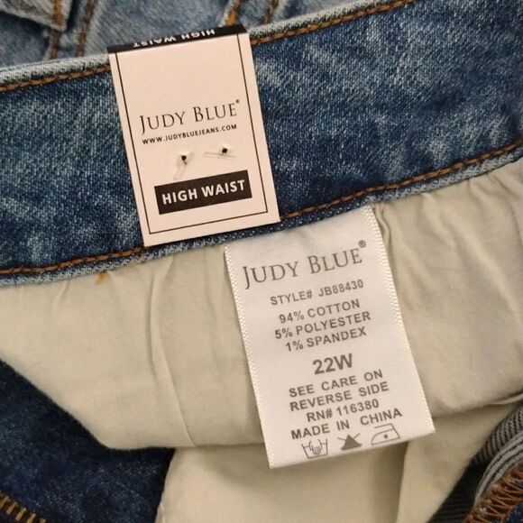 Judy Blue Mineral Wash Relaxed High Waist Jeans PlusSize 22W NWT - Picture 13 of 15
